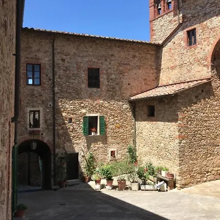 Casa Vacanza Holiday home Lucignano